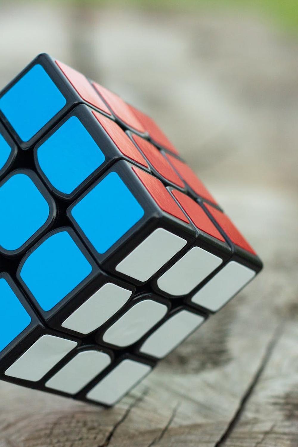 3_by_3_rubik_s_cube_selective_focus_photography