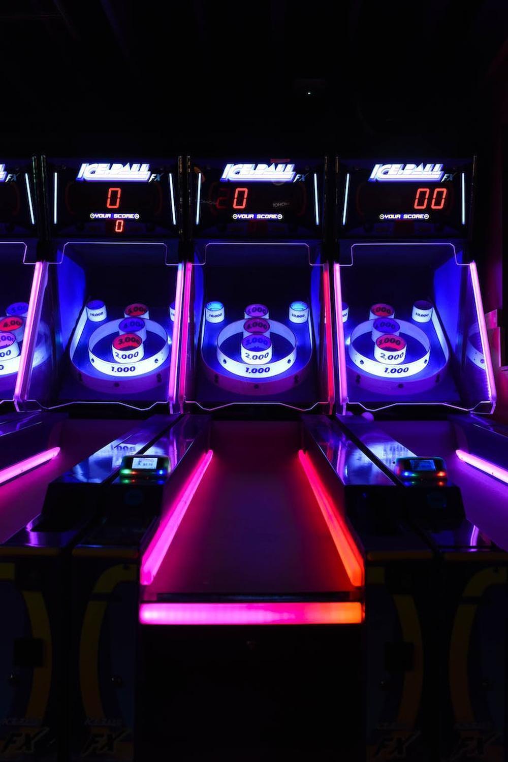  led_lighted_bowling_arcade_machine