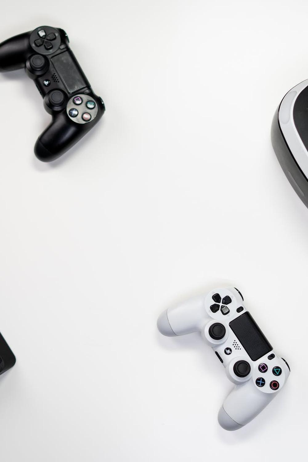white_and_black_game_controller